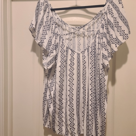 Torrid blue and white top - Picture 2 of 4